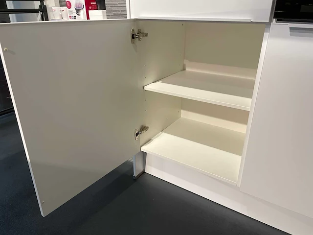 Nobilia - showroomkeuken - afbeelding 16 van  33