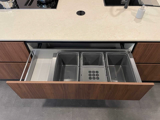 Nobilia - showroomkeuken - afbeelding 23 van  27