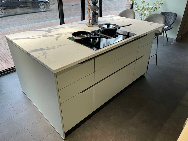 Nobilia - showroomkeuken - afbeelding 16 van  39