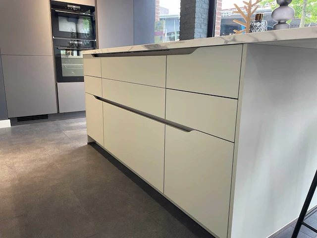 Nobilia - showroomkeuken - afbeelding 25 van  39