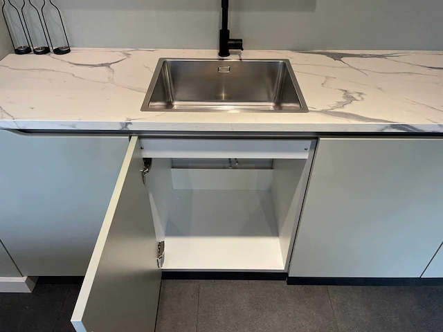Nobilia - showroomkeuken - afbeelding 38 van  39