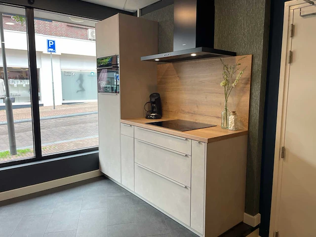 Nobilia - showroomkeuken - afbeelding 10 van  28