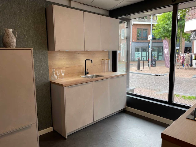 Nobilia - showroomkeuken - afbeelding 25 van  28