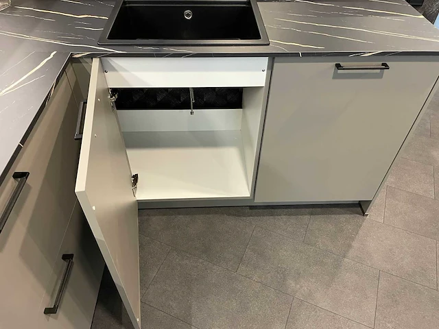 Nobilia - showroomkeuken - afbeelding 9 van  22
