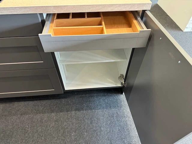 Nobilia - showroomkeuken - afbeelding 44 van  45
