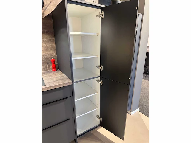 Nobilia - showroomkeuken - afbeelding 14 van  35