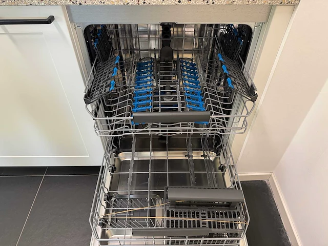 Nobilia - showroomkeuken - afbeelding 27 van  42