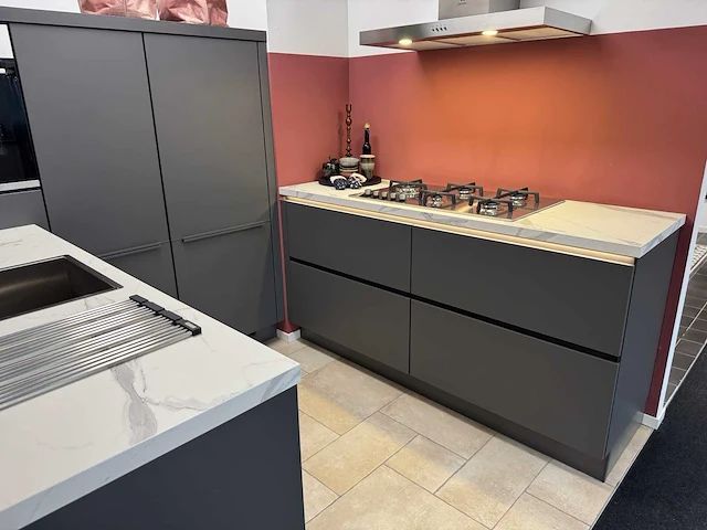 Nobilia - showroomkeuken - afbeelding 18 van  43