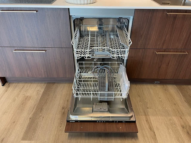 Nobilia - showroomkeuken - afbeelding 6 van  32