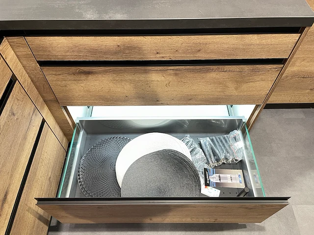 Nobilia - showroomkeuken - afbeelding 33 van  53