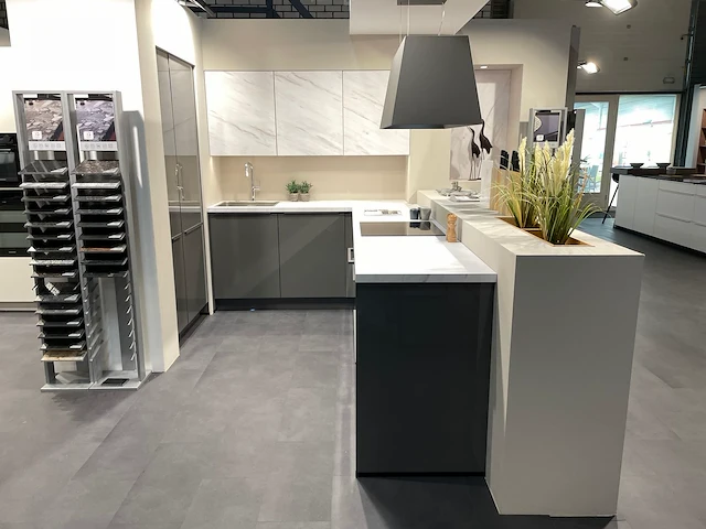 Nobilia - showroomkeuken - afbeelding 12 van  45