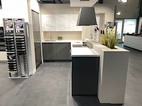 Nobilia - showroomkeuken - afbeelding 12 van  45