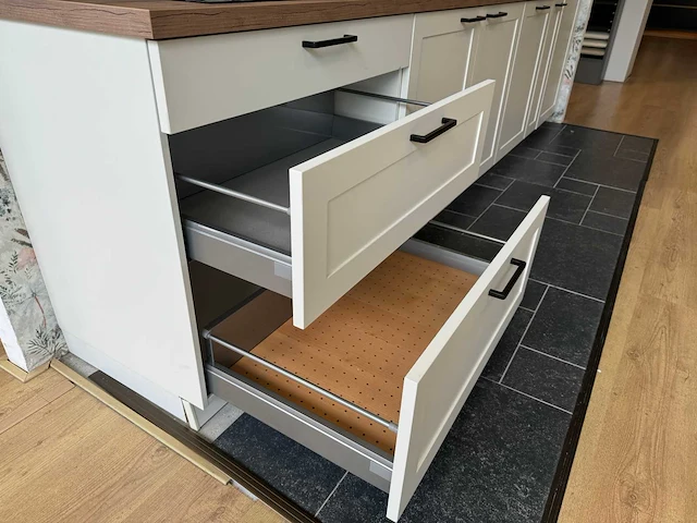 Nobilia - showroomkeuken - afbeelding 32 van  35
