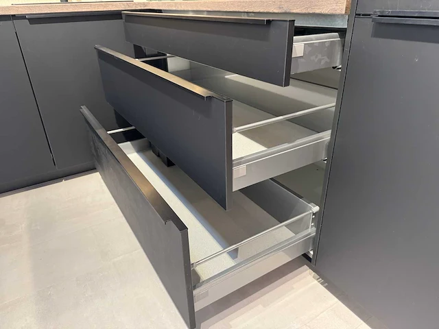 Nobilia - showroomkeuken - afbeelding 18 van  38