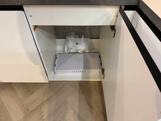Nobilia - showroomkeuken - afbeelding 15 van  48