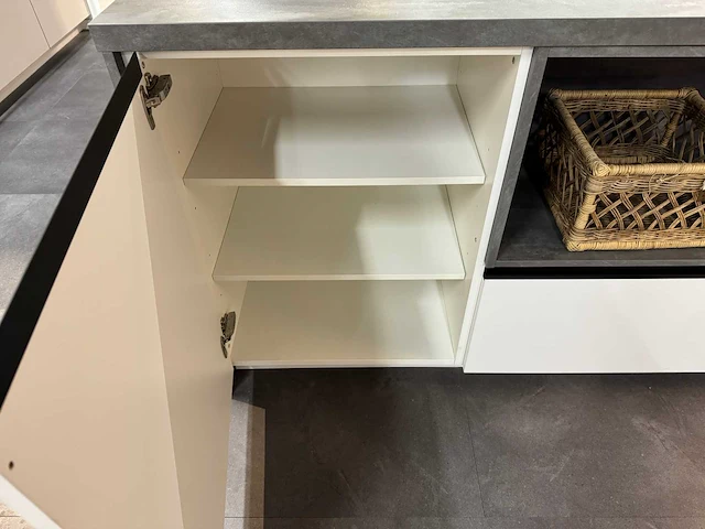 Nobilia - showroomkeuken - afbeelding 38 van  48