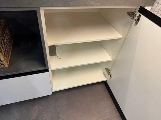 Nobilia - showroomkeuken - afbeelding 40 van  48