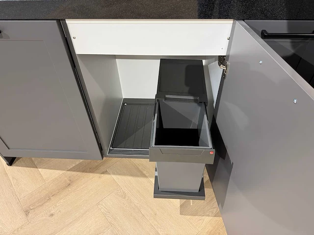Nobilia - showroomkeuken - afbeelding 14 van  52