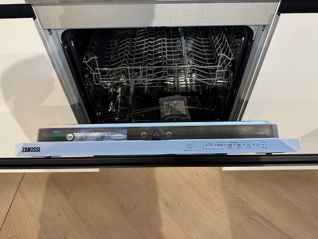 Nobilia - showroomkeuken - afbeelding 50 van  53