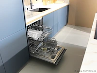 Nobilia - siemens eilandkeuken met apparaten- en kastenwand - afbeelding 5 van  54