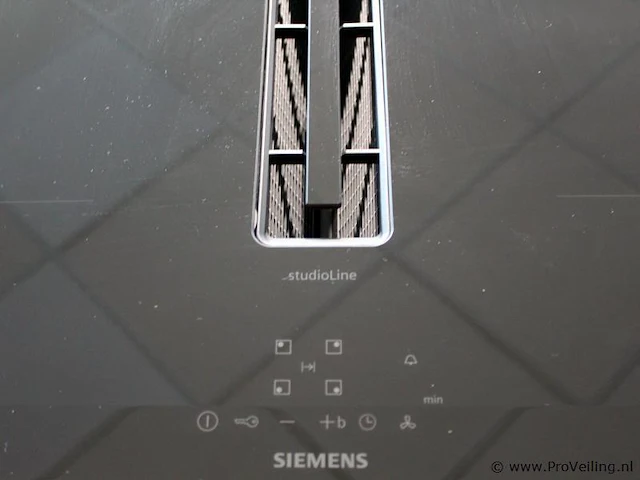 Nobilia - siemens eilandkeuken met apparaten- en kastenwand - afbeelding 31 van  54