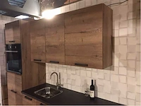 Nobilia - structura decor eiken havanna - keuken opstelling - afbeelding 22 van  23