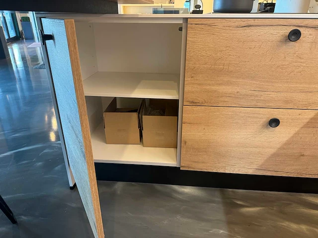 Nobilia - xeno - showroomkeuken - afbeelding 2 van  32