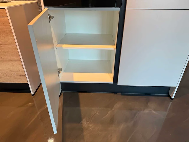Nobilia - xeno - showroomkeuken - afbeelding 14 van  32