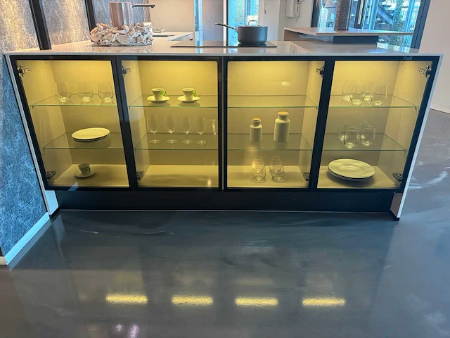 Nobilia - xeno - showroomkeuken - afbeelding 30 van  32