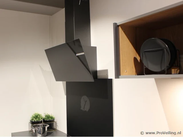 Nobilia -bosch hoek/eilandkeuken met apparatenwand - afbeelding 26 van  52