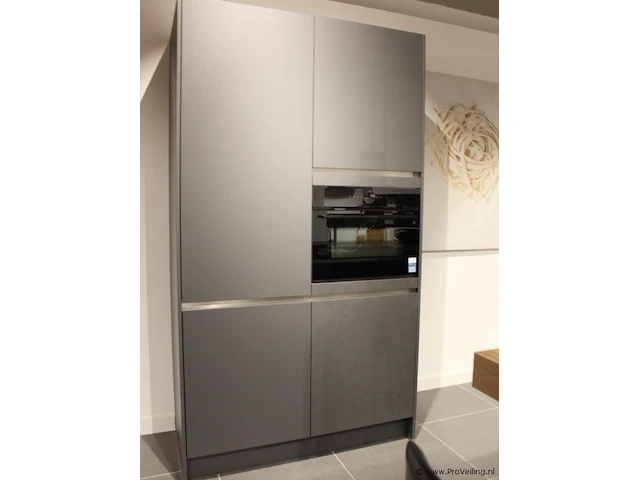 Nobilia -bosch hoek/eilandkeuken met apparatenwand - afbeelding 32 van  52