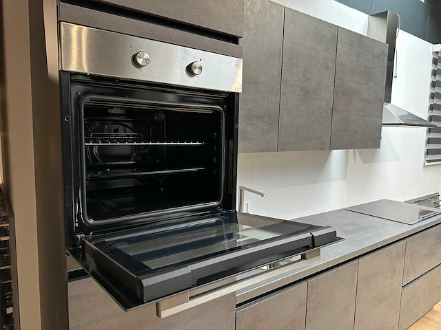 Nobilia decor beton schiefergrijs recht opgestelde keuken - afbeelding 19 van  23