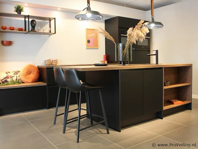 Nobilia eiland keuken met apparatenwand tortona - afbeelding 34 van  52
