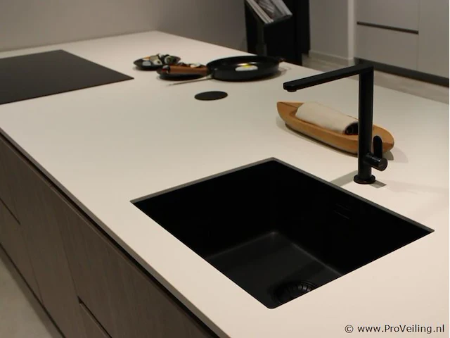 Nobilia eiland keuken met apparatenwand - afbeelding 6 van  28