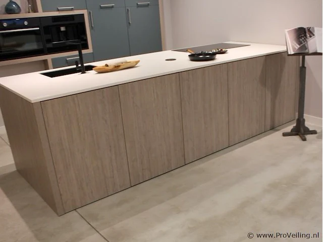 Nobilia eiland keuken met apparatenwand - afbeelding 22 van  28
