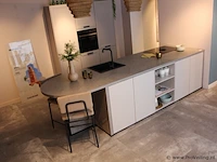 Nobilia eilandkeuken met apparatenwand easy touch - afbeelding 1 van  37