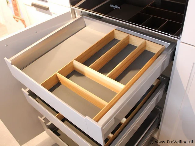 Nobilia eilandkeuken met apparatenwand easy touch - afbeelding 20 van  37