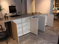 Nobilia eilandkeuken met apparatenwand easy touch - afbeelding 23 van  37