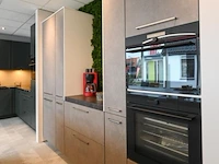 Nobilia eilandkeuken met apparatenwand en werkdeel - afbeelding 17 van  23