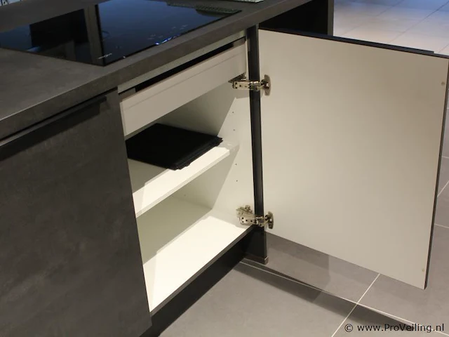 Nobilia eilandkeuken met apparatenwand lido - afbeelding 3 van  44