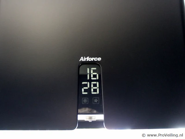 Nobilia eilandkeuken met apparatenwand touch - afbeelding 11 van  48