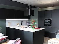 Nobilia eilandkeuken met apparatenwand touch