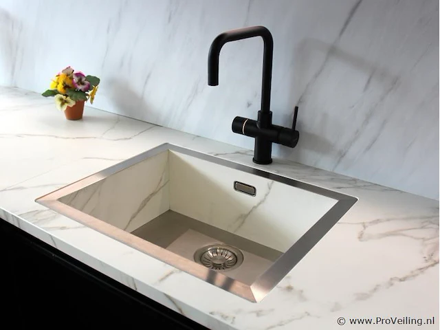 Nobilia eilandkeuken met apparatenwand touch - afbeelding 20 van  48