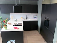 Nobilia eilandkeuken met apparatenwand touch - afbeelding 12 van  48