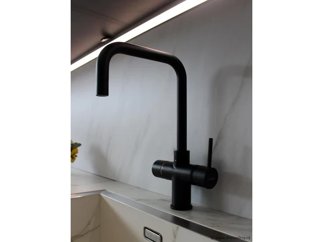 Nobilia eilandkeuken met apparatenwand touch - afbeelding 24 van  48