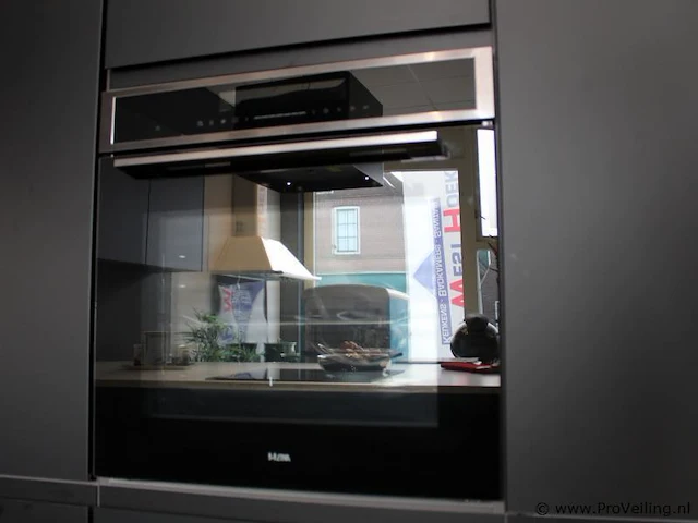 Nobilia eilandkeuken met apparatenwand touch - afbeelding 36 van  48