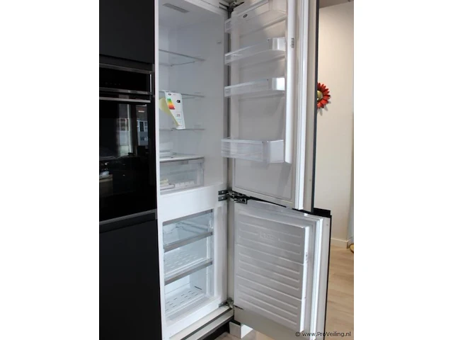 Nobilia eilandkeuken met apparatenwand touch - afbeelding 38 van  48