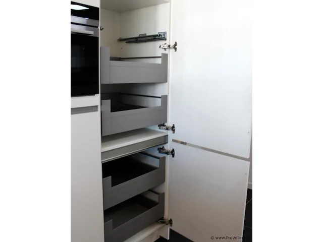 Nobilia eilandkeuken met apparatenwand - afbeelding 30 van  39