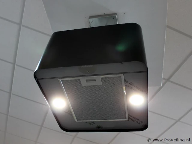 Nobilia eilandkeuken met apparatenwand - afbeelding 3 van  30