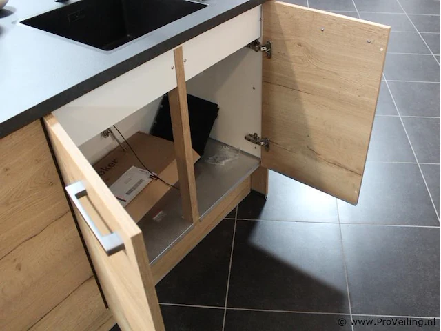Nobilia eilandkeuken met apparatenwand - afbeelding 8 van  30